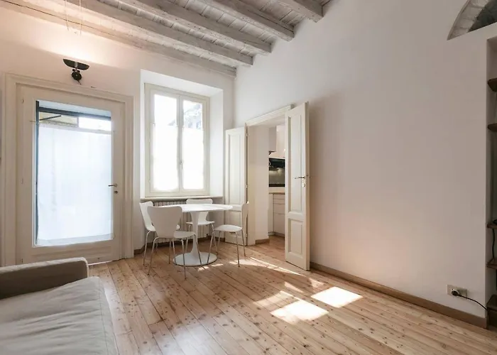 Naviglio, Sweet Dreams In The Heart Of The Fun